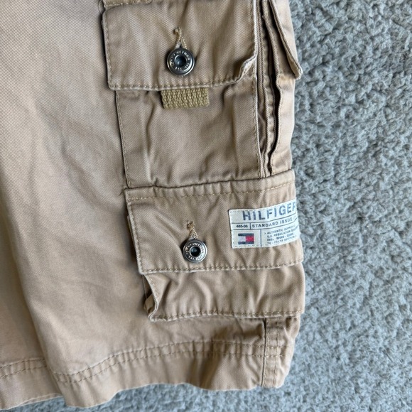 Tommy Hilfiger Mens Cargo Shorts Tan Khaki Multi Pocket Cotton Size 30 - Picture 3 of 15